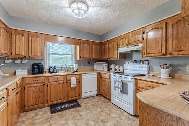 $349,900 | 1053 Houston Smith Road, Iron City, TN 38463