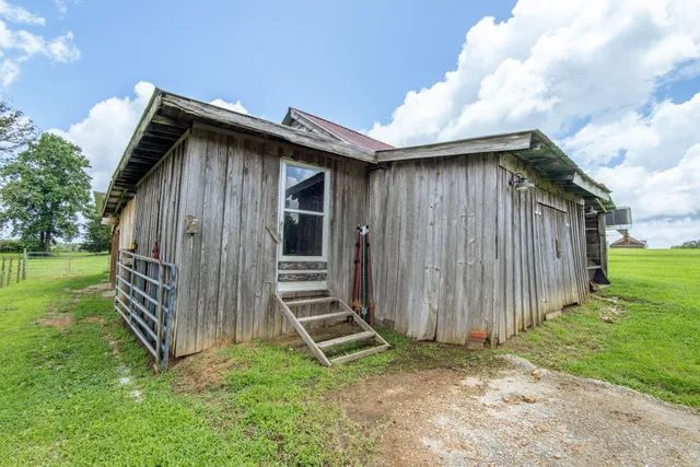 $349,900 | 1053 Houston Smith Road, Iron City, TN 38463
