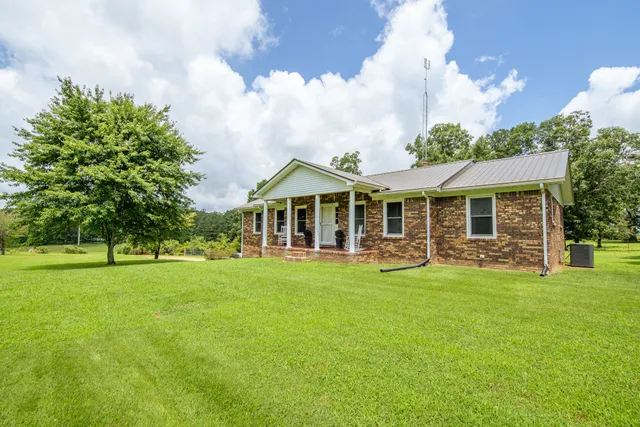 $349,900 | 1053 Houston Smith Road, Iron City, TN 38463