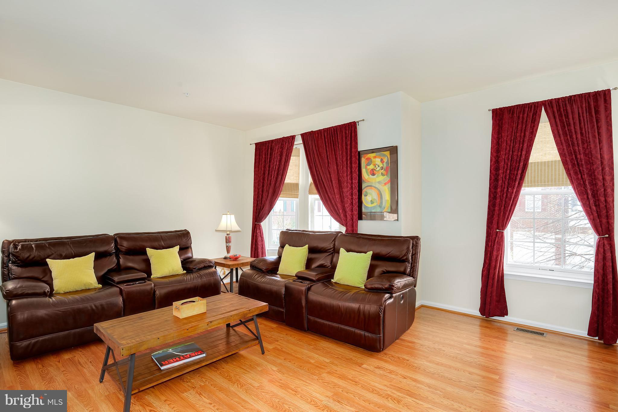 273 Braxton Way Edgewater, MD 21037 - Photo 5 of 30 Family Room