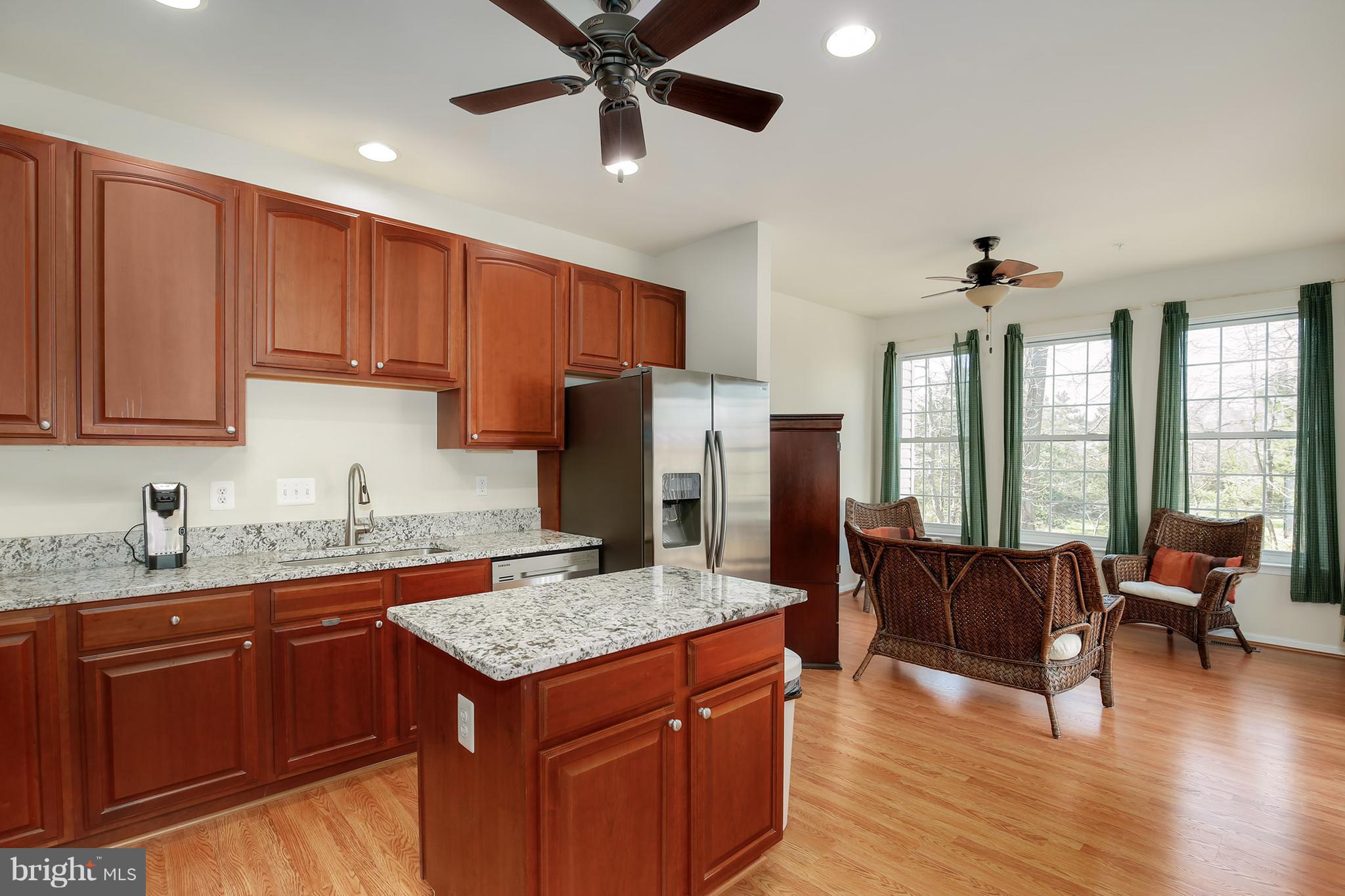 273 Braxton Way Edgewater, MD 21037 - Photo 7 of 30 Kitchen