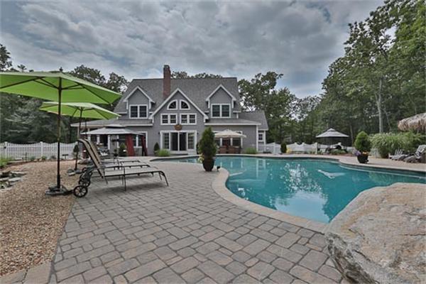 64 Paxton Road Spencer, MA 01562 - Photo 2 of 30 Gallery Image 2