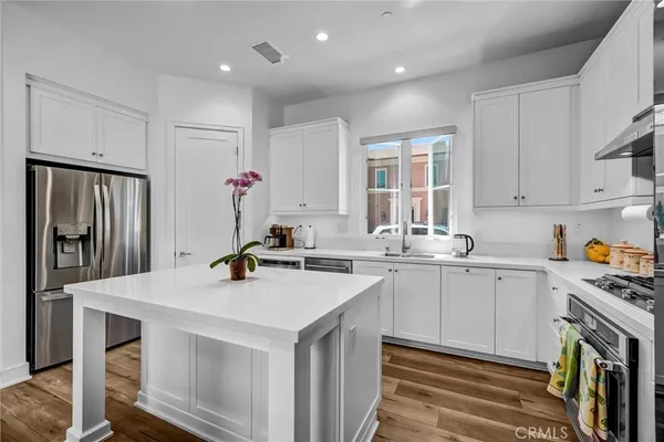 $2,450,000 | 151 Winnett, Irvine, CA 92602