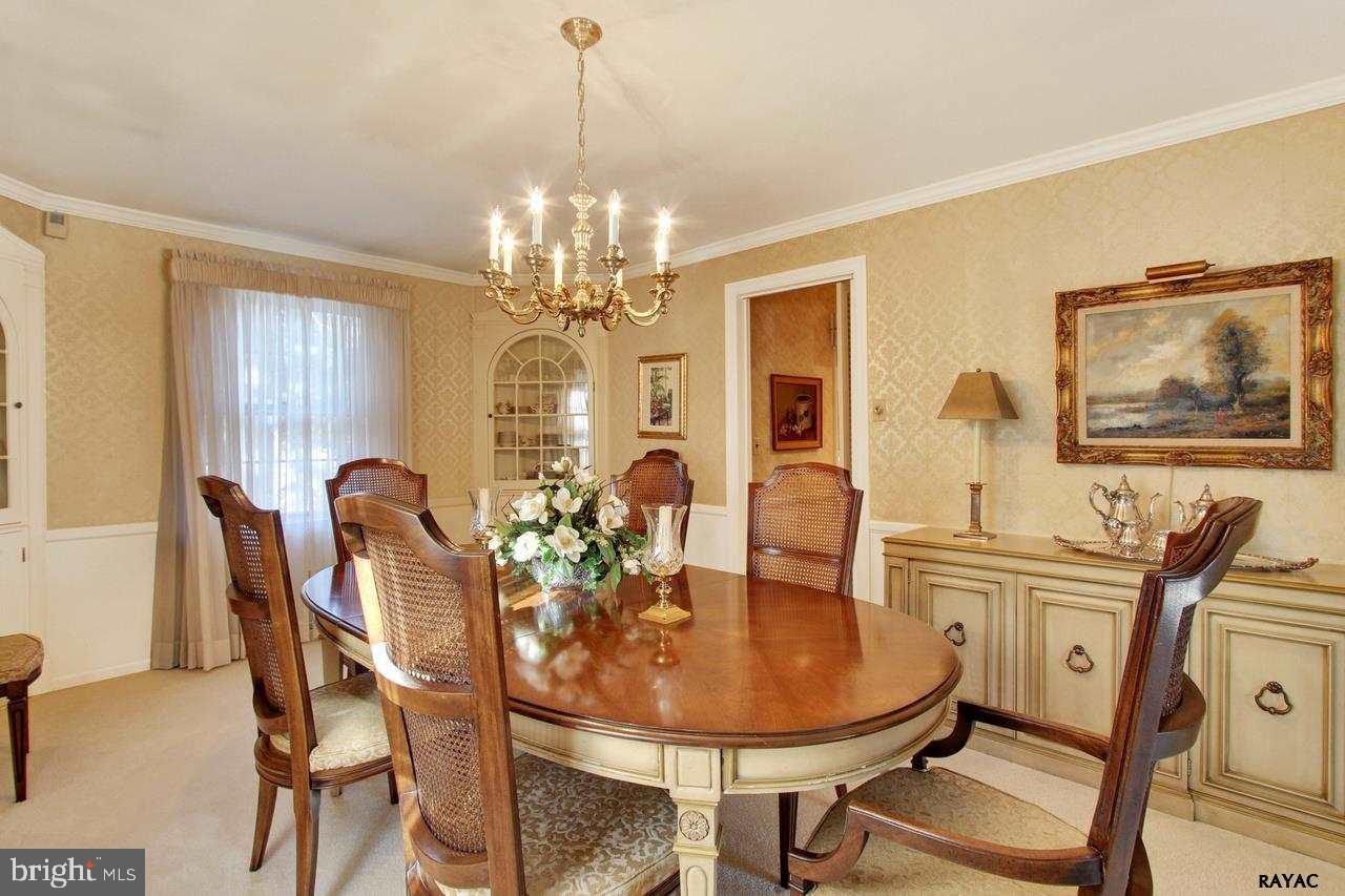 1484 Bee Tree Road York, PA 17403 - Photo 5 of 26 Gallery Image 5