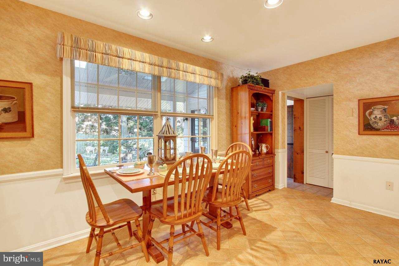 1484 Bee Tree Road York, PA 17403 - Photo 9 of 26 Gallery Image 9
