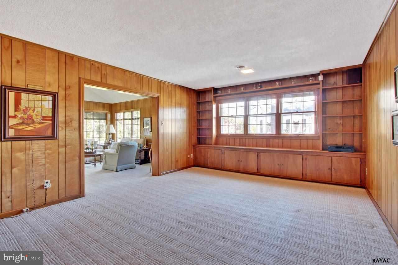 1484 Bee Tree Road York, PA 17403 - Photo 10 of 26 Gallery Image 10