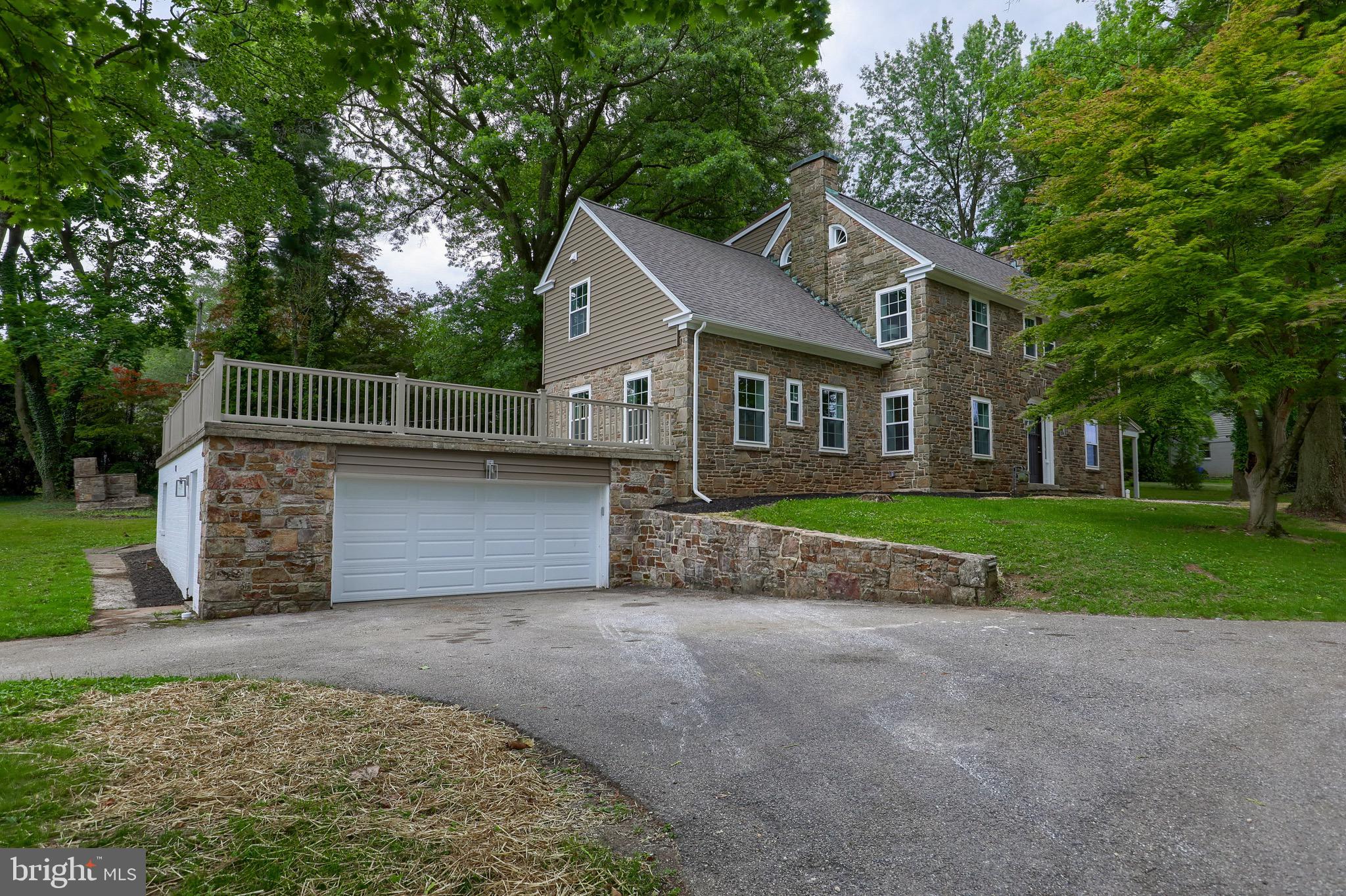 880 Clubhouse Road York, PA 17403 - Photo 5 of 81 Gallery Image 5