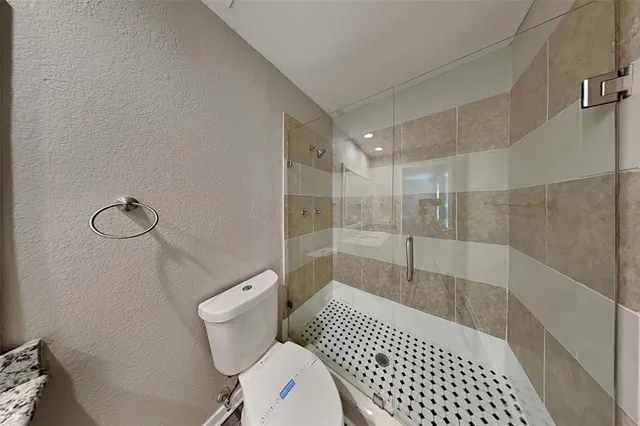 $2,045 | 6006 Rocky Point Drive, Arlington, TX 76018