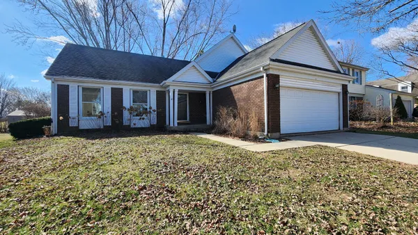 $3,100 | 5 Castlegate Court, Vernon Hills, IL 60061