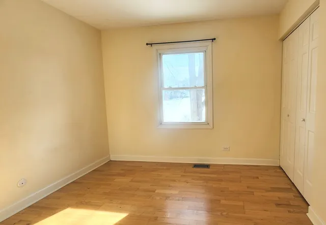 $3,200 | 5 Castlegate Court, Vernon Hills, IL 60061