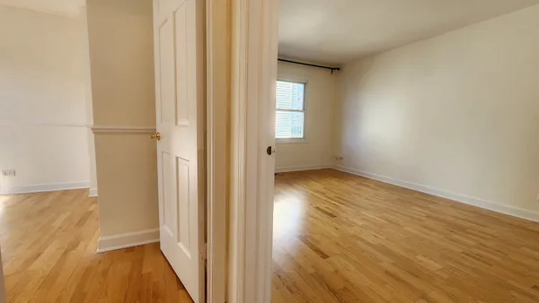 $3,100 | 5 Castlegate Court, Vernon Hills, IL 60061