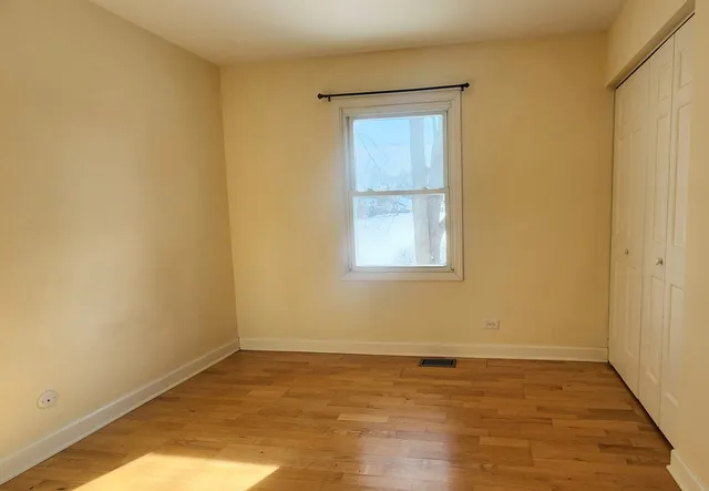 $3,200 | 5 Castlegate Court, Vernon Hills, IL 60061