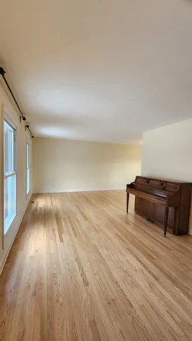 $3,200 | 5 Castlegate Court, Vernon Hills, IL 60061