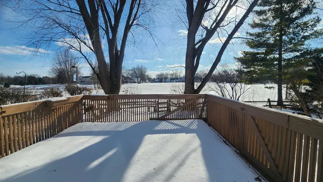 $3,200 | 5 Castlegate Court, Vernon Hills, IL 60061