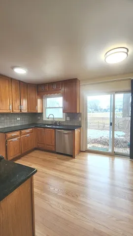 $3,200 | 5 Castlegate Court, Vernon Hills, IL 60061