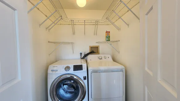 $3,100 | 5 Castlegate Court, Vernon Hills, IL 60061