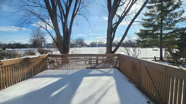 $3,200 | 5 Castlegate Court, Vernon Hills, IL 60061