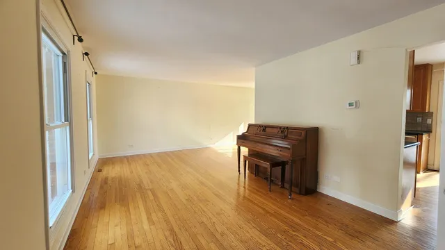 $3,200 | 5 Castlegate Court, Vernon Hills, IL 60061