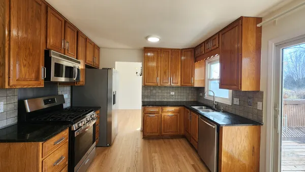 $3,100 | 5 Castlegate Court, Vernon Hills, IL 60061