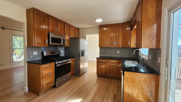 $3,100 | 5 Castlegate Court, Vernon Hills, IL 60061