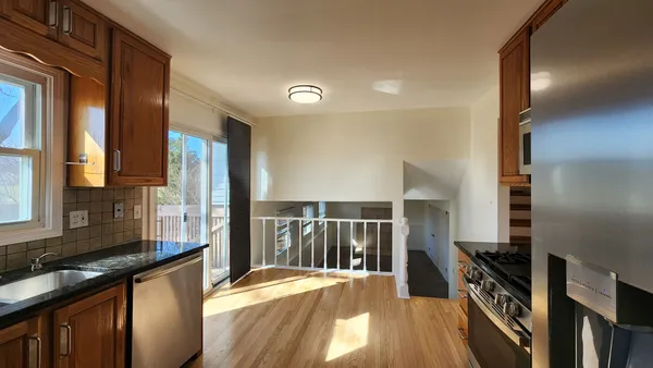 $3,100 | 5 Castlegate Court, Vernon Hills, IL 60061