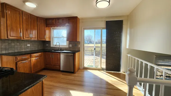 $3,100 | 5 Castlegate Court, Vernon Hills, IL 60061