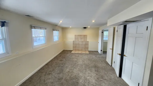 $3,200 | 5 Castlegate Court, Vernon Hills, IL 60061