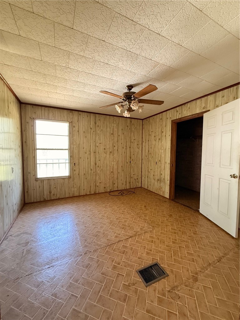 343 Stephens Loop Lake City, TX 78368 - Photo 4 of 21 Upstairs Bedroom