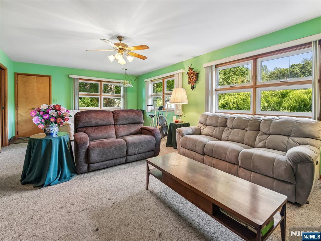 45 Sunset Road Bloomingdale, NJ 07403 - Photo 14 of 36 Gallery Image 14
