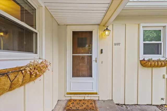 a view of an entryway