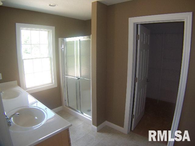 5756 Appleton Road Bettendorf, IA 52722 - Photo 6 of 9 Gallery Image 6
