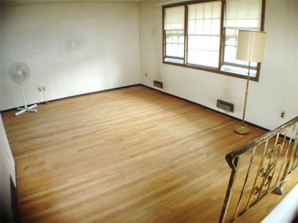 8 Wayne Road Peabody, MA 01960 - Photo 3 of 15 Gallery Image 3