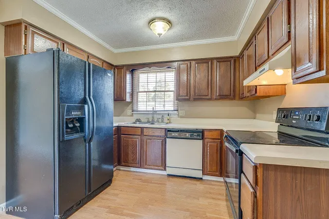 $249,900 | 193 Light Drive, Dryden, VA 24243