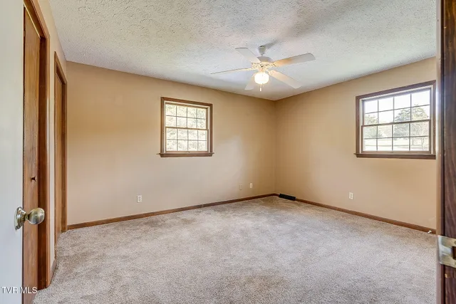 $249,900 | 193 Light Drive, Dryden, VA 24243