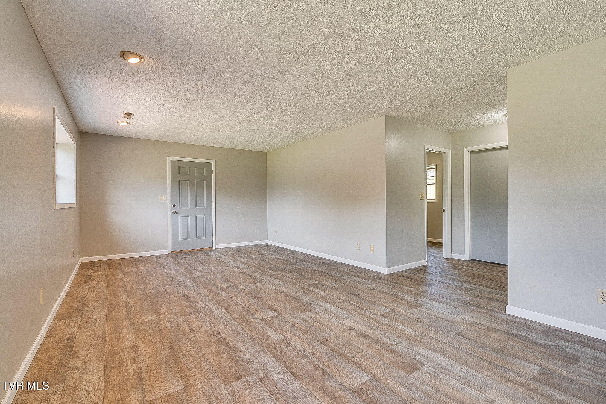 193 Light Drive Dryden, VA 24243 - Photo 21 of 43 018