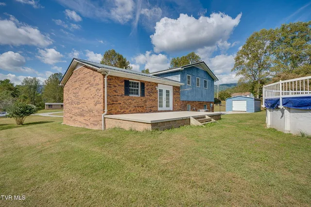 $249,900 | 193 Light Drive, Dryden, VA 24243