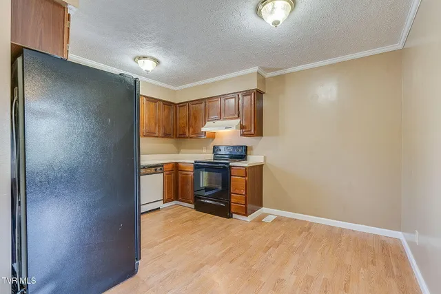 $249,900 | 193 Light Drive, Dryden, VA 24243