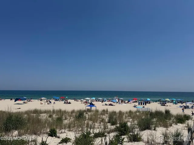 $625,000 | 525 Southwest Central Avenue, Seaside Park, NJ 08752