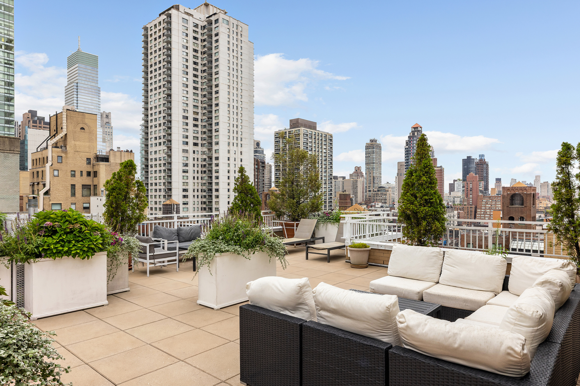 345 East 56th Street, Unit 7J Manhattan, NY 10022 - Photo 19 of 20 Gallery Image 19