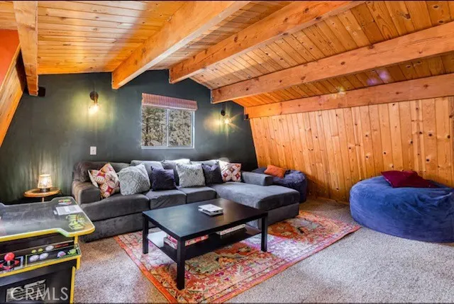 $2,575 | 404 West Mojave Boulevard, Big Bear City, CA 92314