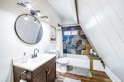 $2,575 | 404 West Mojave Boulevard, Big Bear City, CA 92314