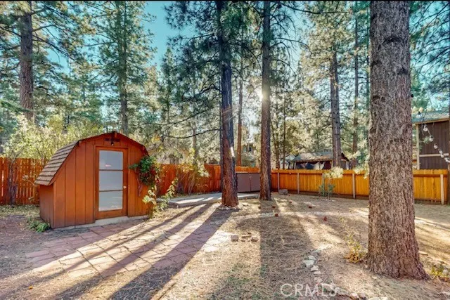 $2,575 | 404 West Mojave Boulevard, Big Bear City, CA 92314