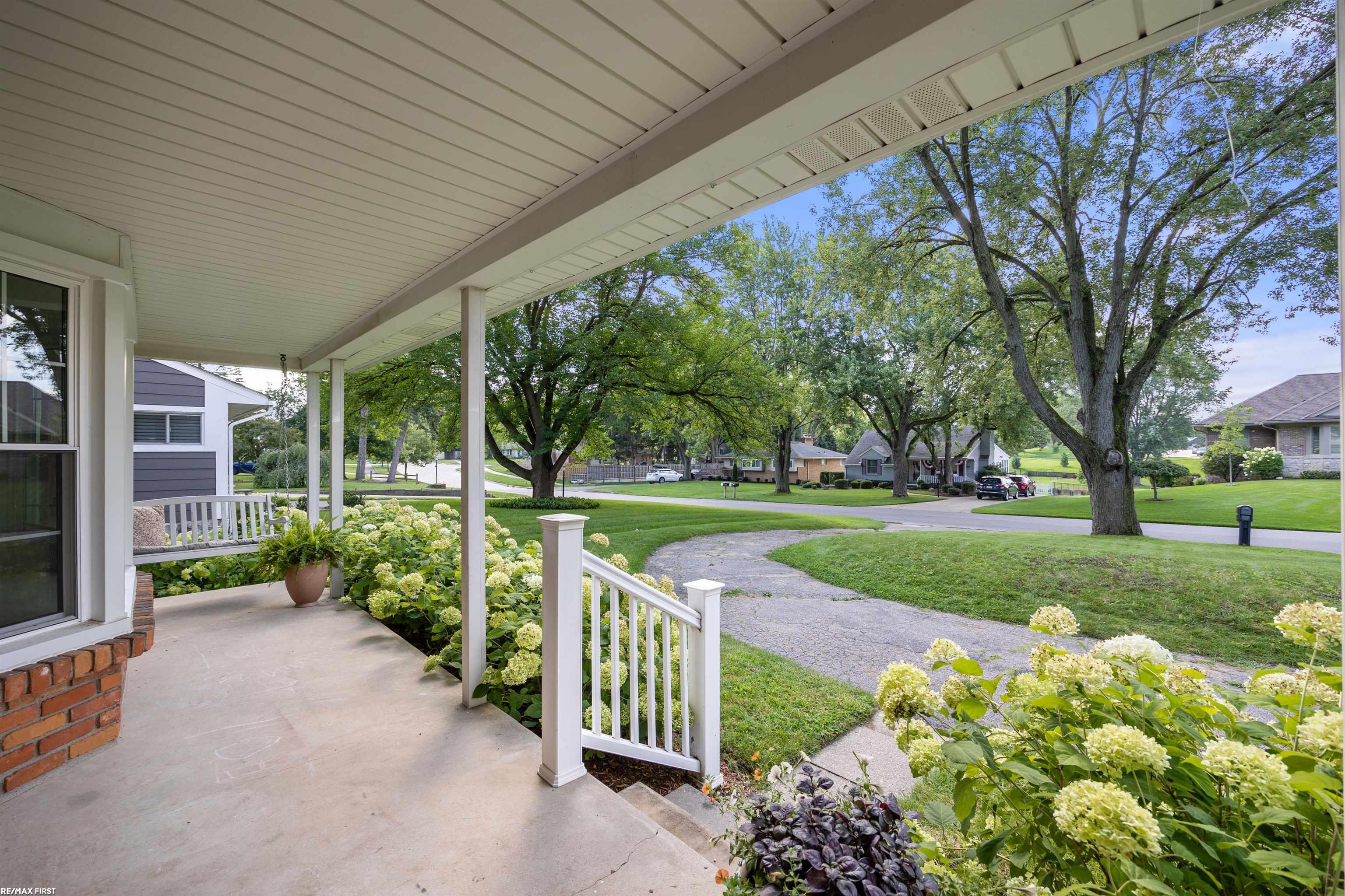 373 Red Oak Lane Rochester Hills, MI 48307 - Photo 4 of 59