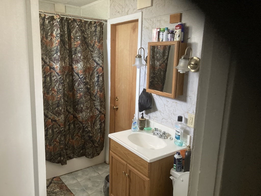 25 Spring Street Webster, MA 01570 - Photo 12 of 21 Gallery Image 12