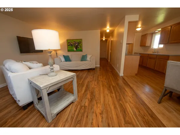 $385,000 | 1673 29th Street, Florence, OR 97439