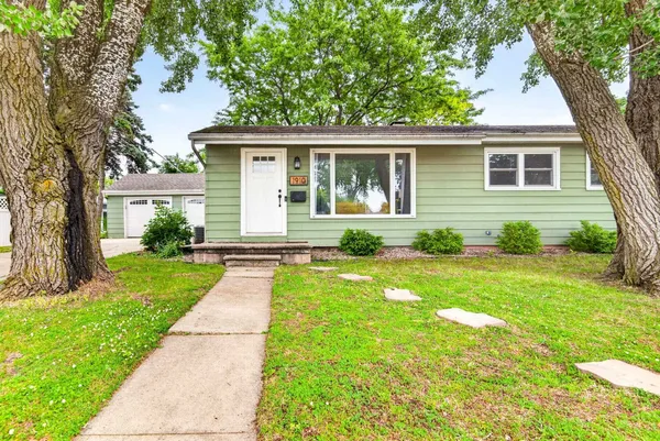 $229,900 | 1910 Georgia Street, Oshkosh, WI 54902