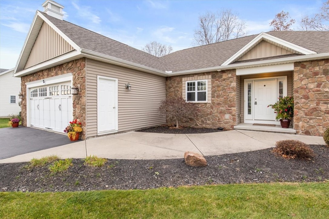 28 Brongo Lane Gates, NY 14559 - Photo 2 of 44