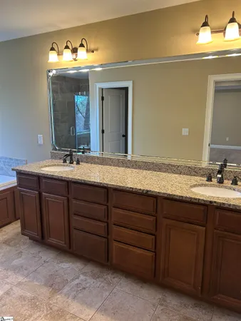 $3,050 | 720 Rutherford Road, Greenville, SC 29609