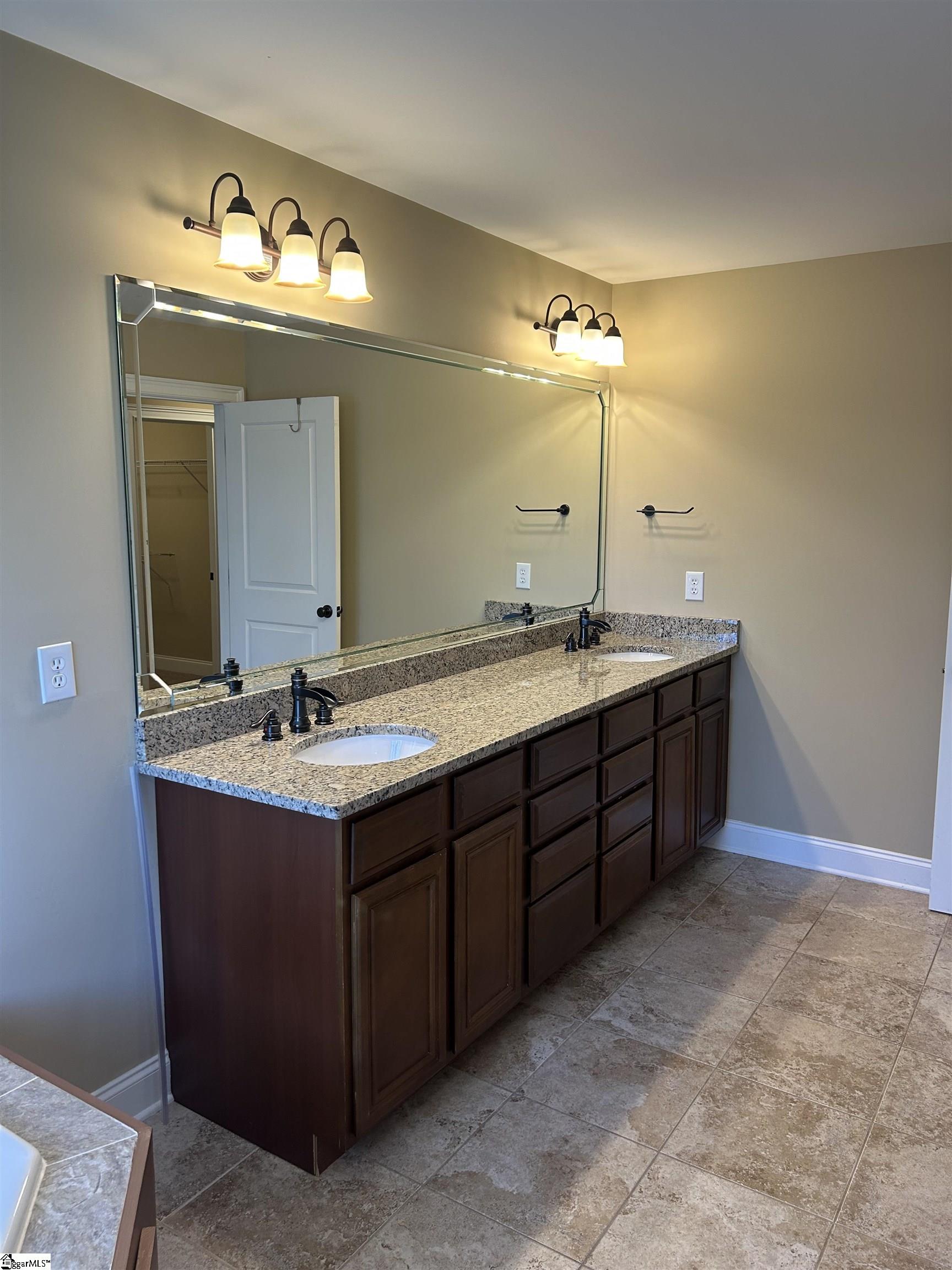 720 Rutherford Road Greenville, SC 29609 - Photo 28 of 39