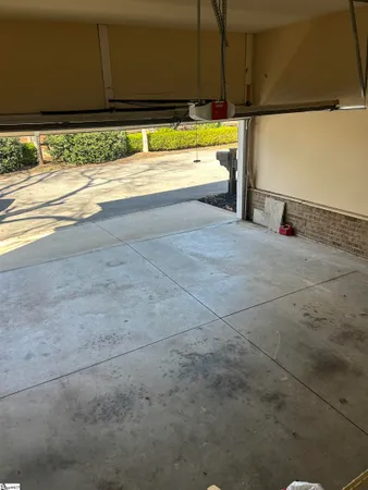 $3,275 | 720 Rutherford Road, Greenville, SC 29609